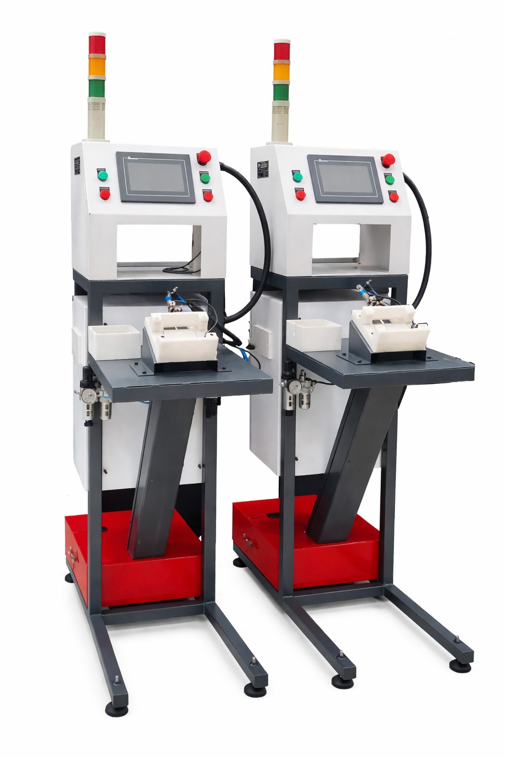 Twin-station eddy current sorter with stack lights and HMI